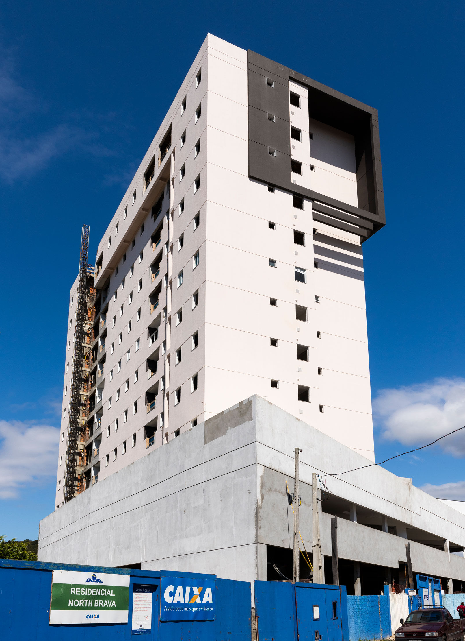 North Brava — Praia Brava, Itajaí — andamento da obra 4