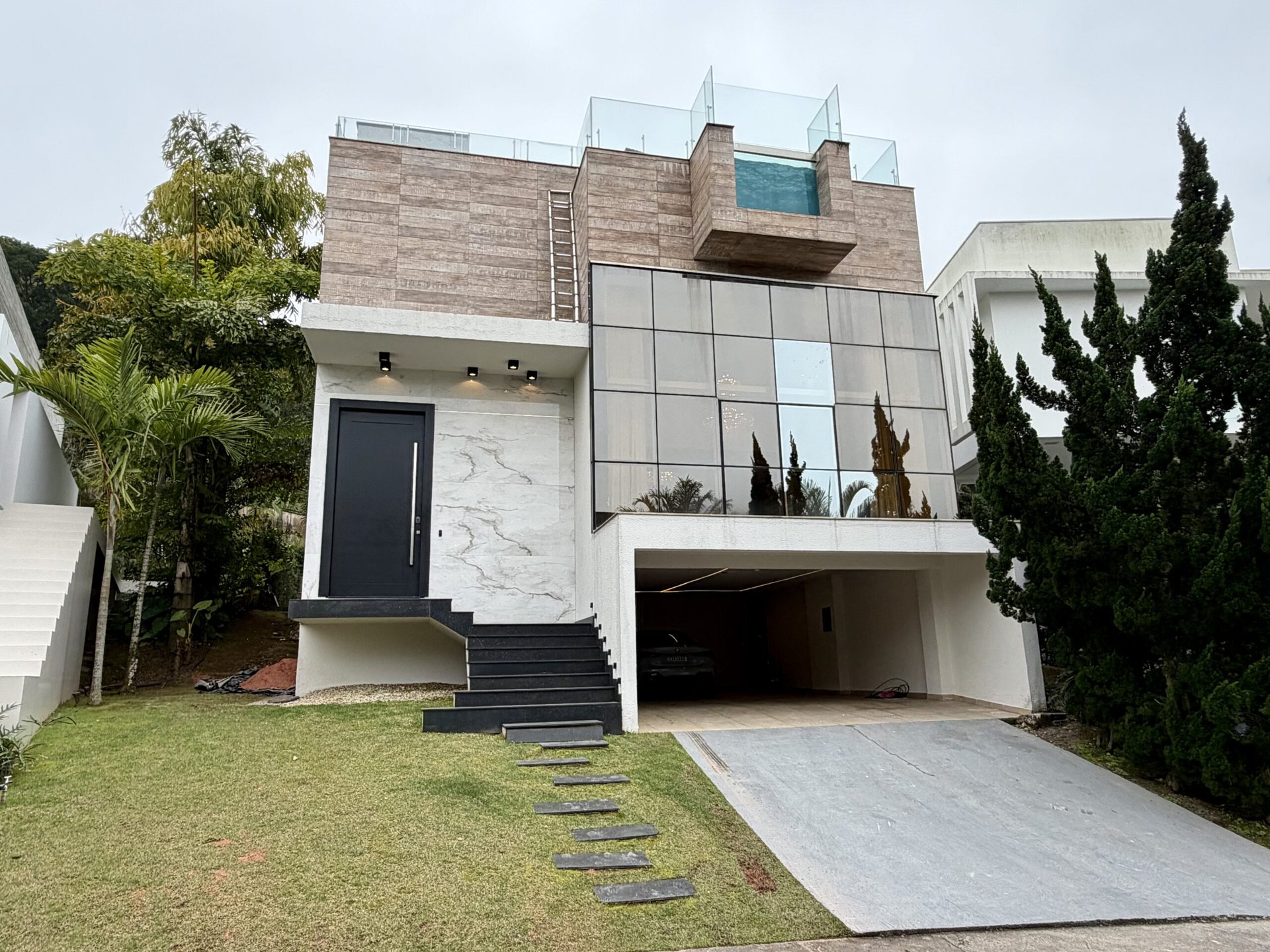 Casa 4 suítes — Triplex Riviera