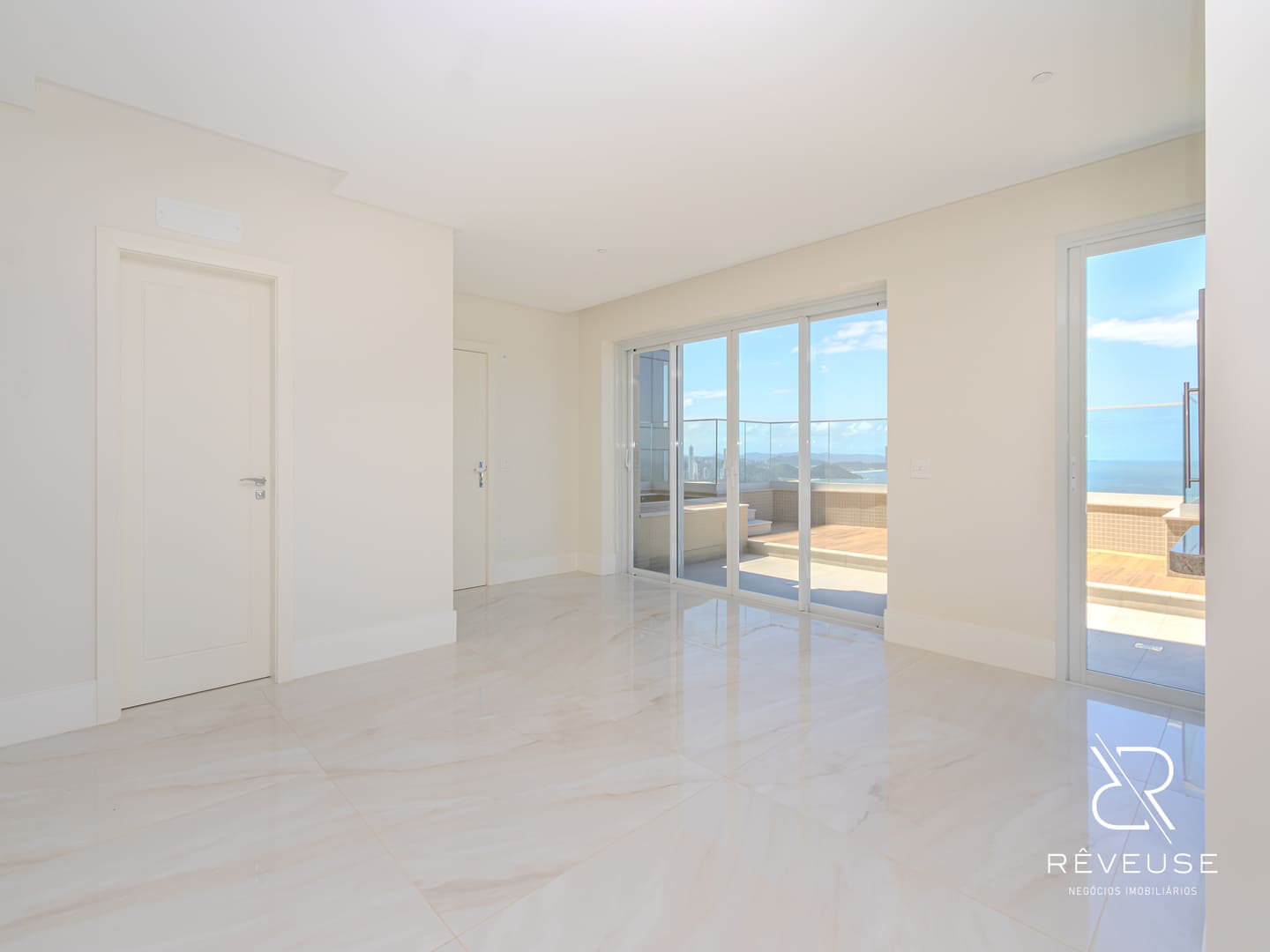 Cobertura no Edifício Aurora Exclusive Home em Balneário Camboriú — foto 26