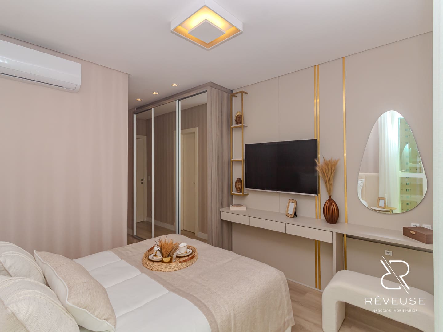 Apartamento no Edifício Cartagena Residence em Balneário Camboriú — foto 12