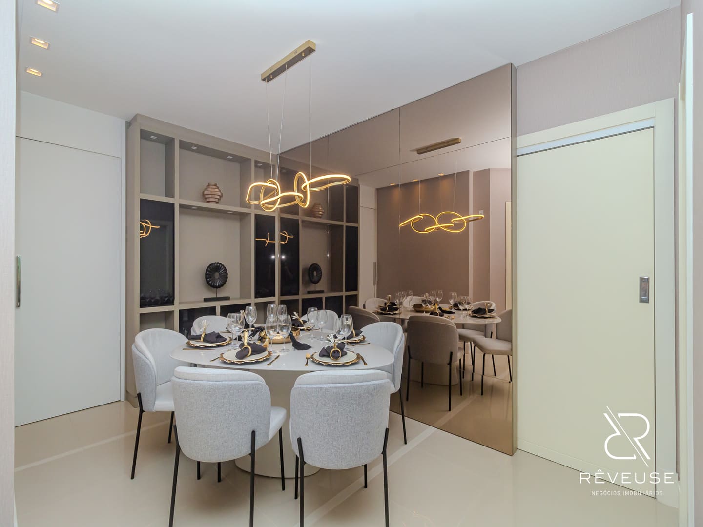 Apartamento no Edifício Cartagena Residence em Balneário Camboriú — foto 8