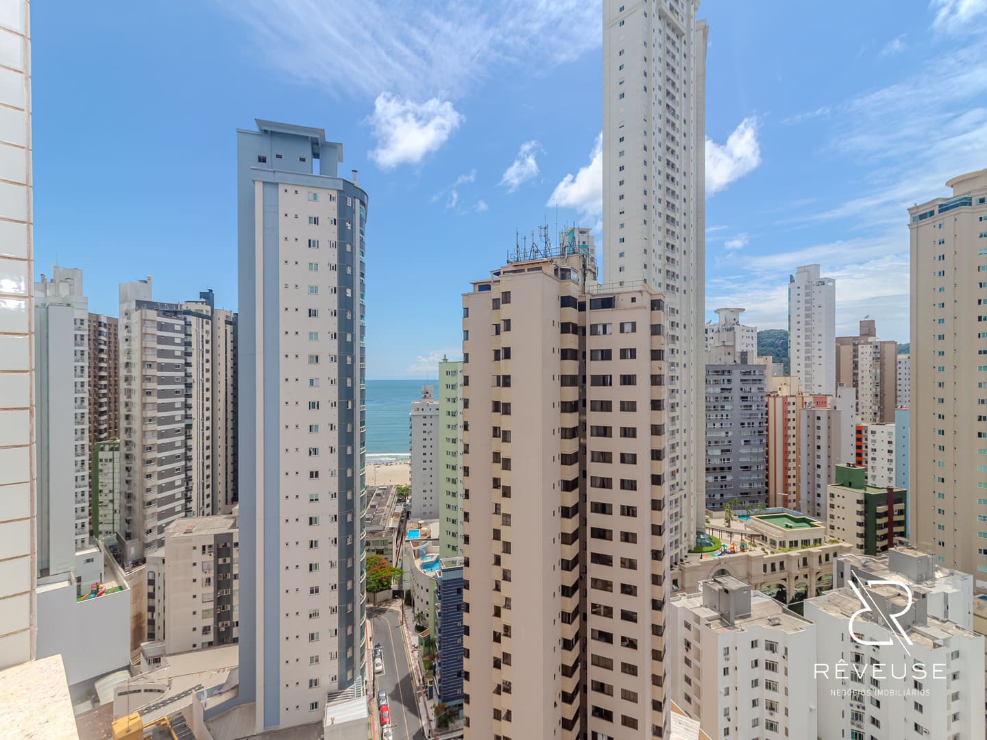 Apartamento no Edifício Cartagena Residence em Balneário Camboriú — foto 4