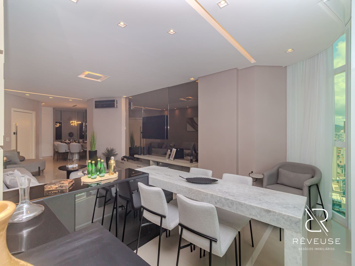 Apartamento no Edifício Cartagena Residence em Balneário Camboriú — foto 2