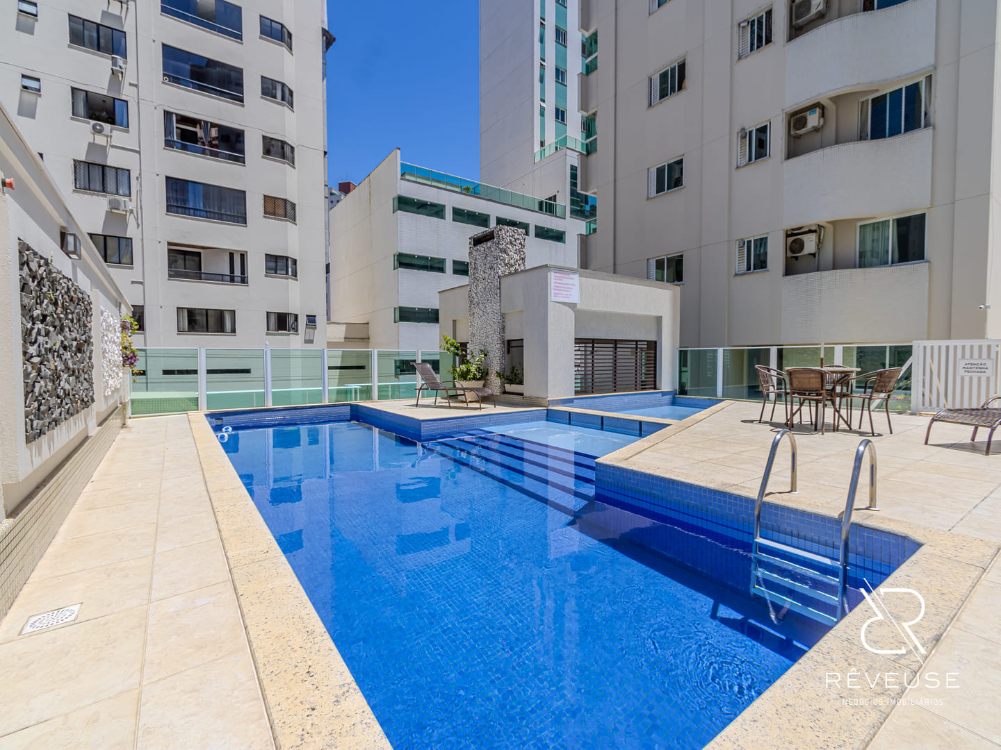 Apartamento no Edifício Henri Matisse em Balneário Camboriú — foto 8