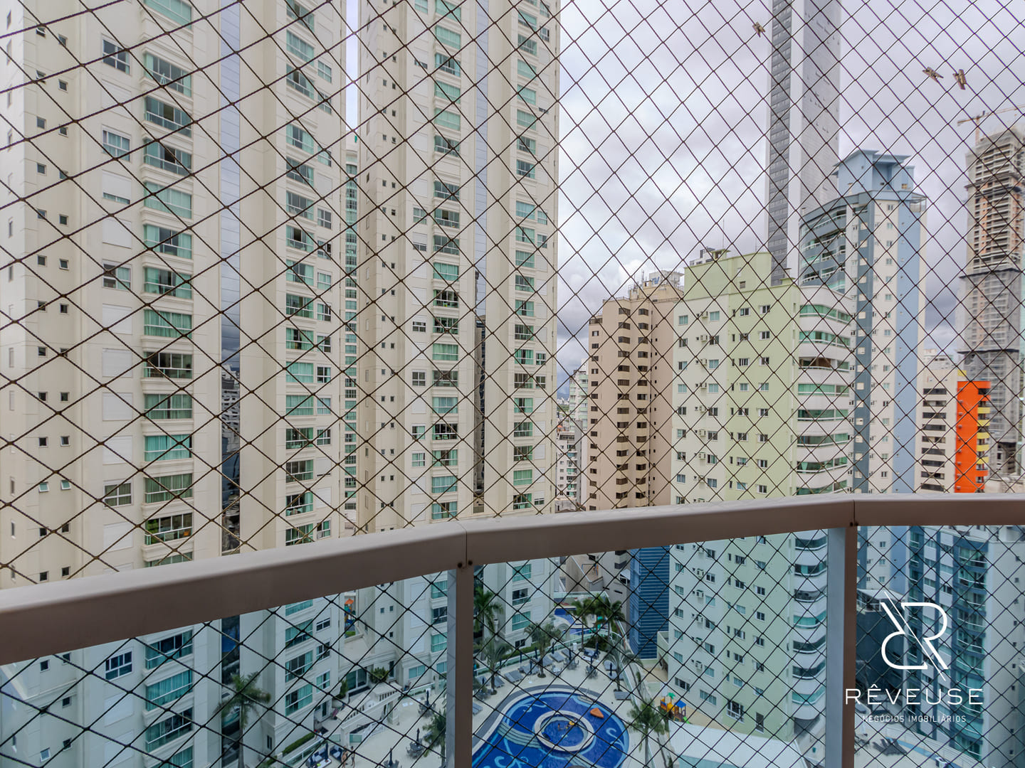 Apartamento no Edifício Number One em Balneário Camboriú — foto 5