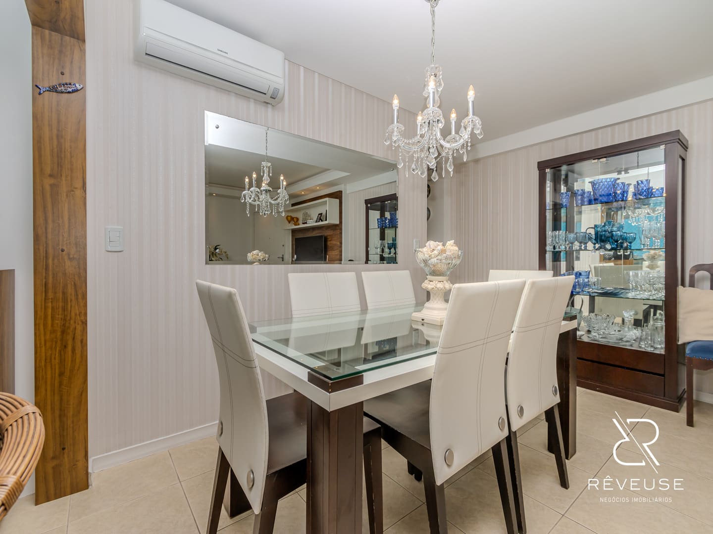 Apartamento no Edifício Number One em Balneário Camboriú — foto 2