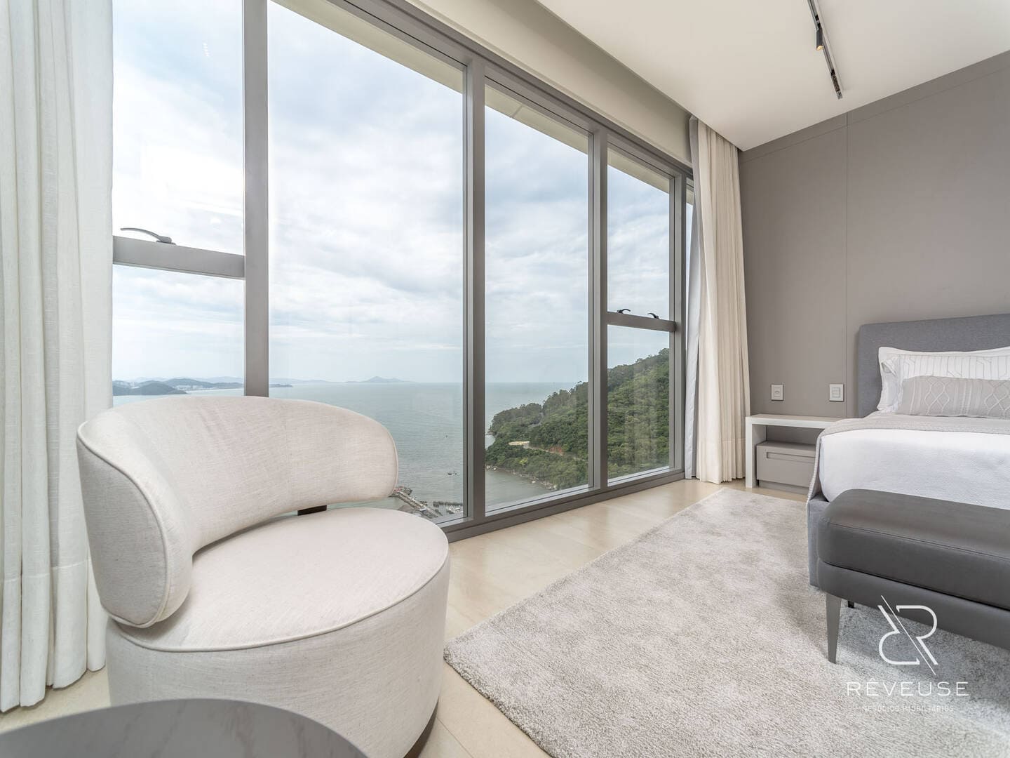 Apartamento no Edifício Pharos em Balneário Camboriú — foto 7