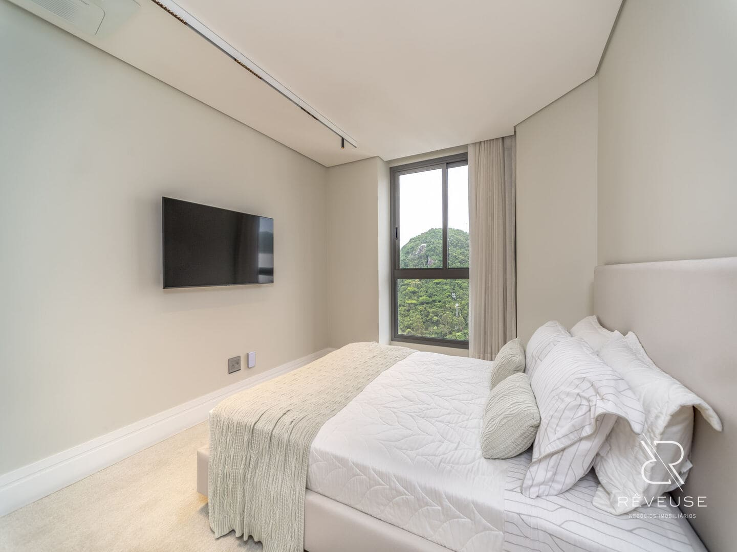 Apartamento no Edifício Pharos em Balneário Camboriú — foto 12
