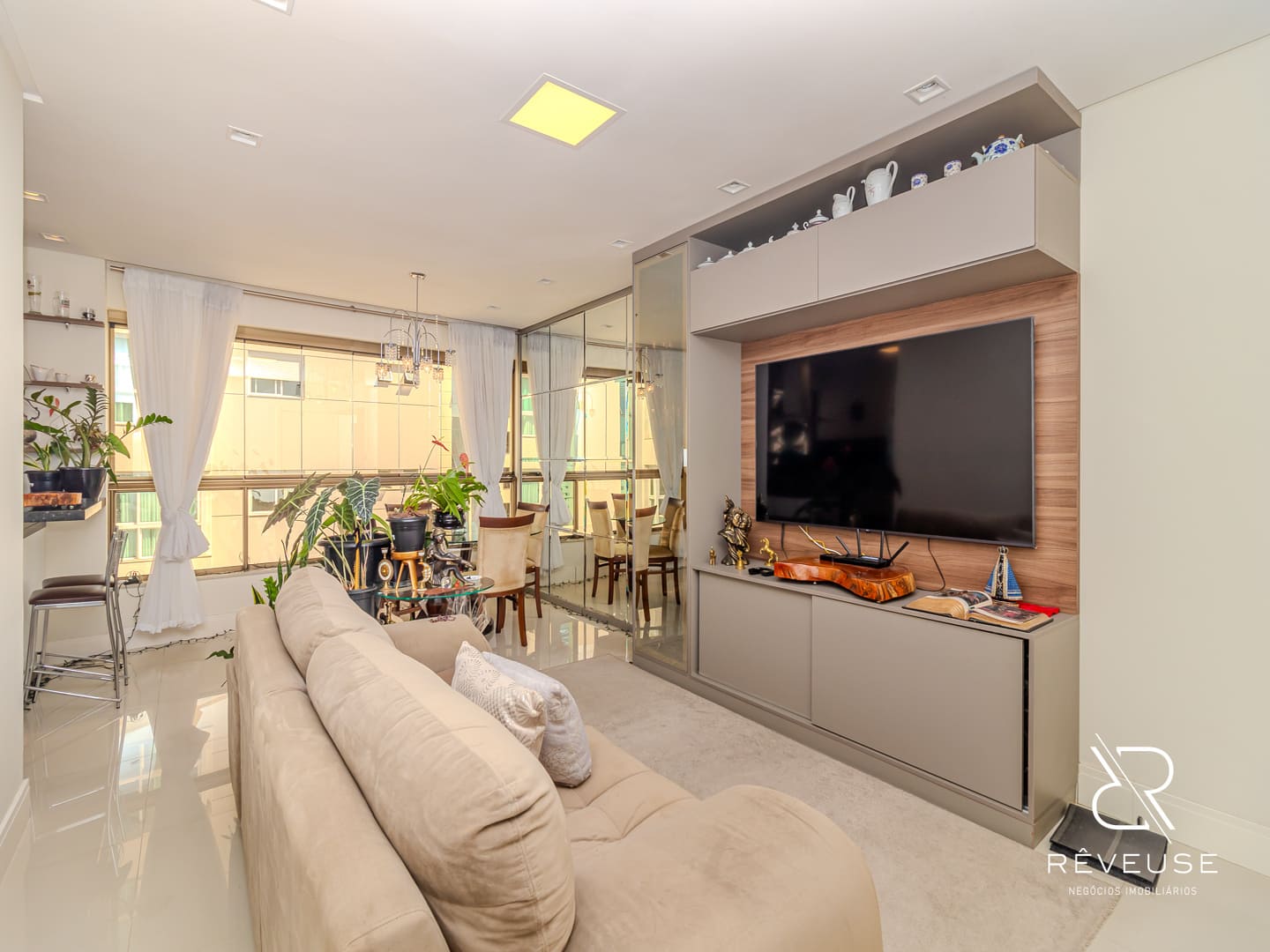Apartamento no Edifício Quéfren em Balneário Camboriú