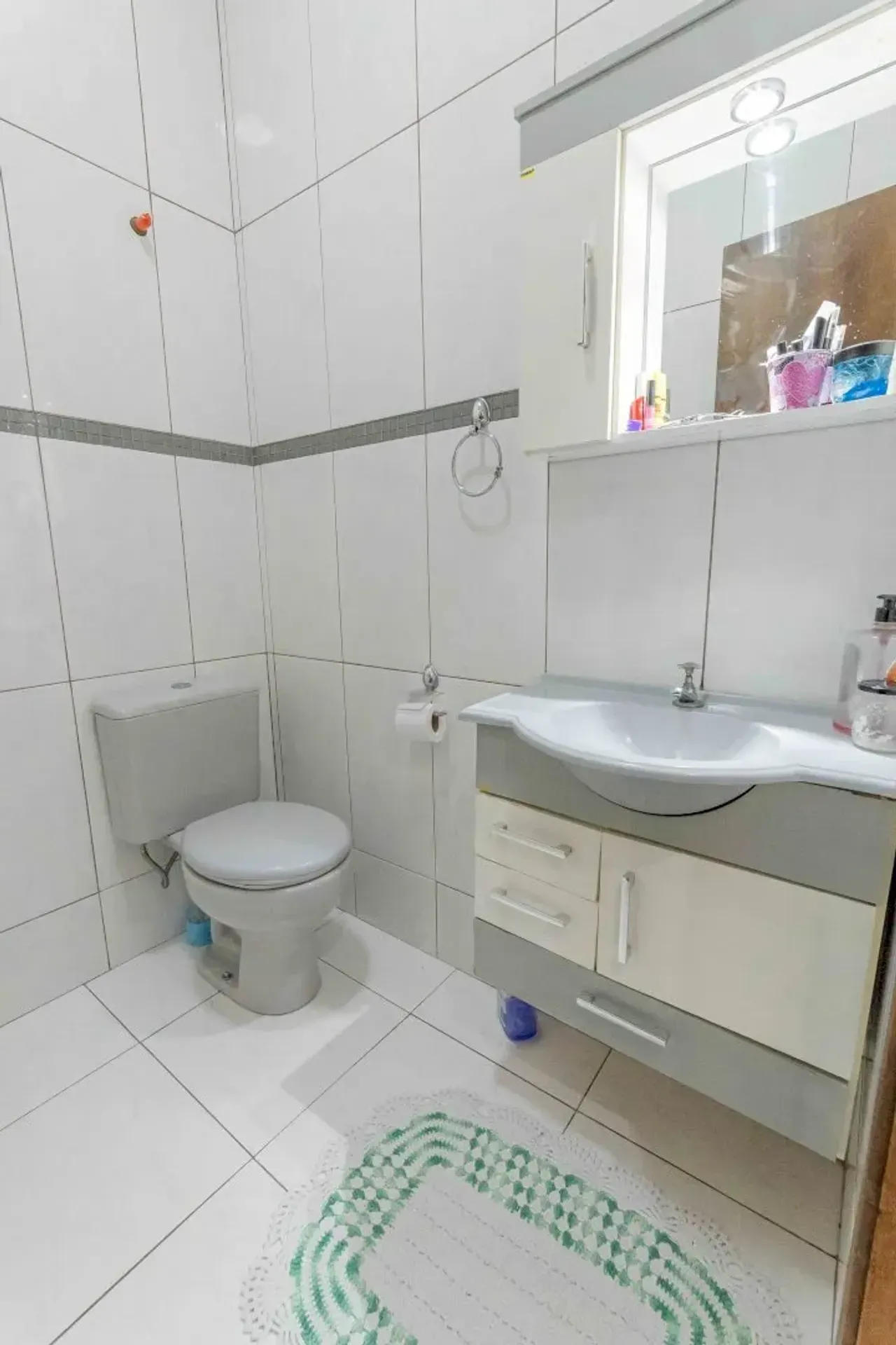 Casa com 3 suítes e 2 vagas de garagem no Centro de Balneário Camboriú. — foto 14