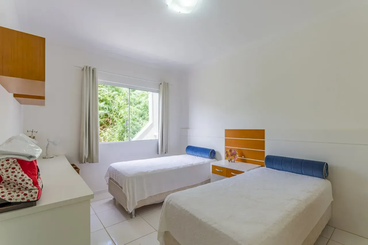 Casa com 4 dormitórios sendo 2 suítes e 2 vagas de garagem no Bairro Nações em Balneário Camboriú — foto 20