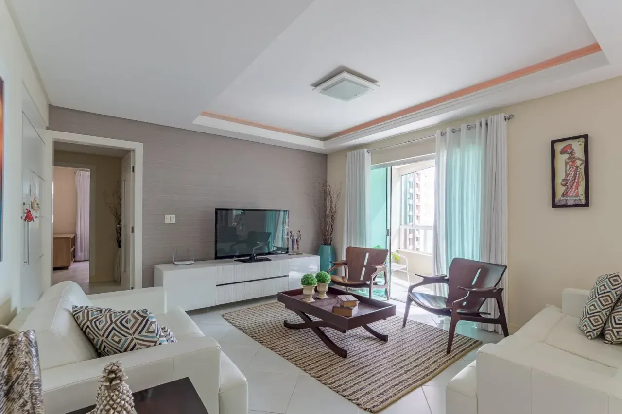 Apartamento no Edifício Residencial Petrópolis com 3 suítes em Balneário Camboriú — foto 3