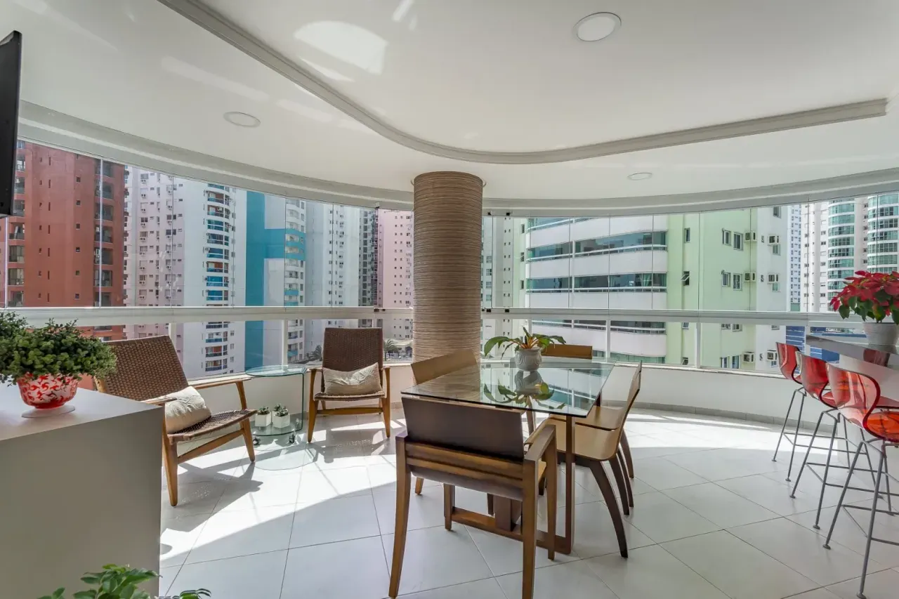 Apartamento no Edifício Residencial Petrópolis com 3 suítes em Balneário Camboriú — foto 10