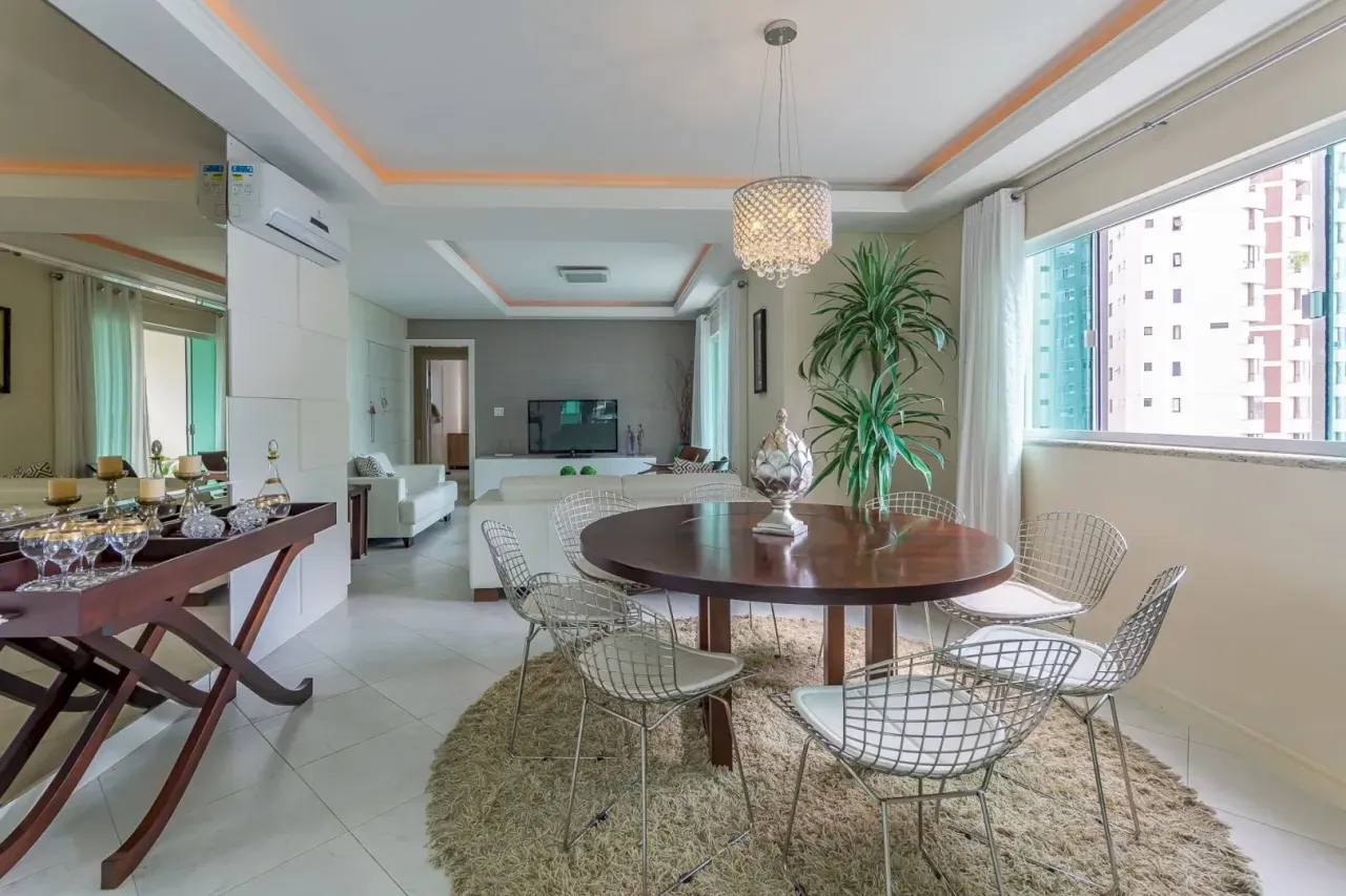 Apartamento no Edifício Residencial Petrópolis com 3 suítes em Balneário Camboriú — foto 13
