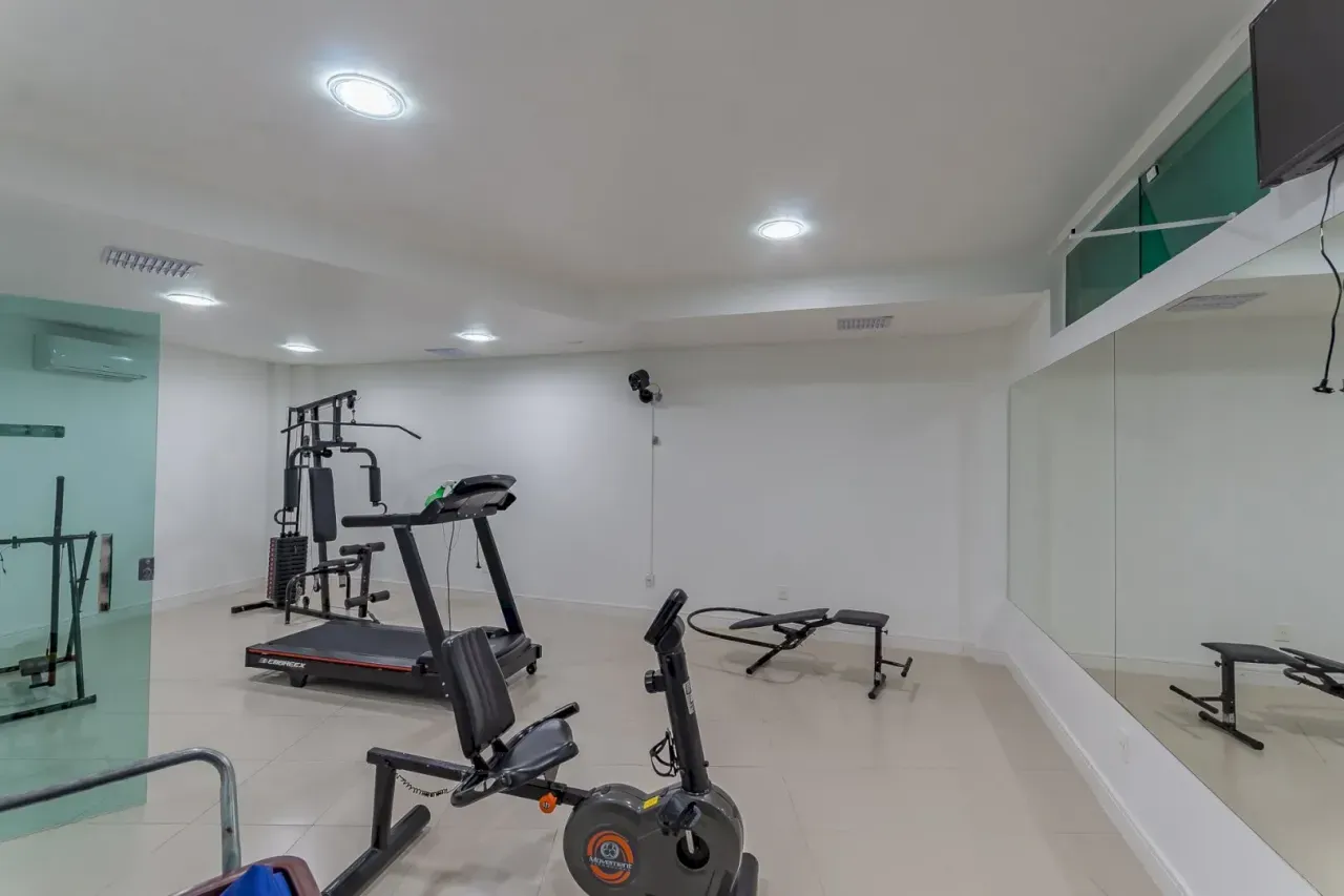 Apartamento no Edifício Residencial Petrópolis com 3 suítes em Balneário Camboriú — foto 27