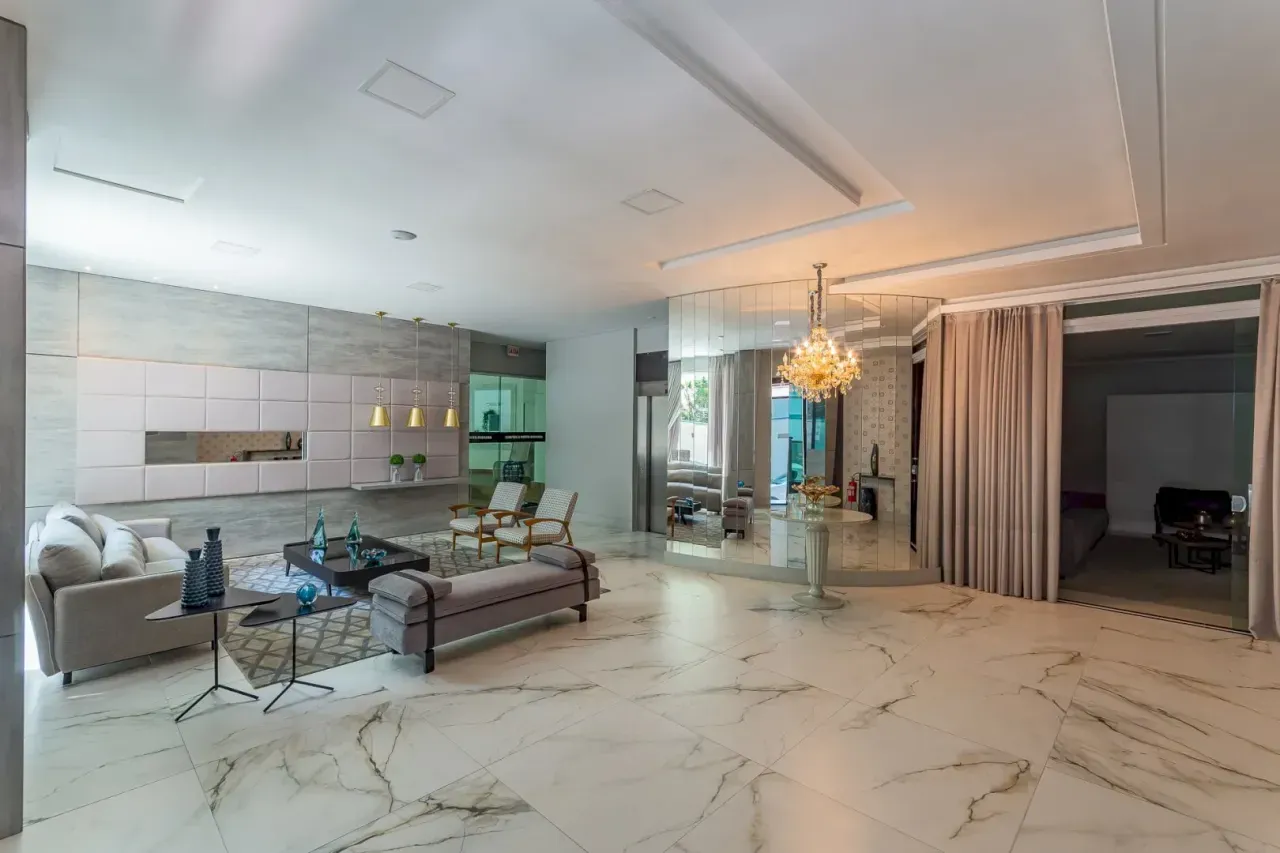 Apartamento no Edifício Residencial Petrópolis com 3 suítes em Balneário Camboriú — foto 35