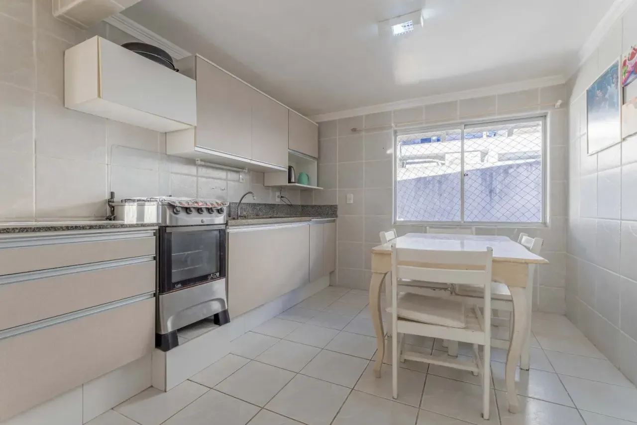 Apartamento com 4 dormitórios sendo 2 suítes e 2 vagas no Centro de Balneário Camboriú — foto 5
