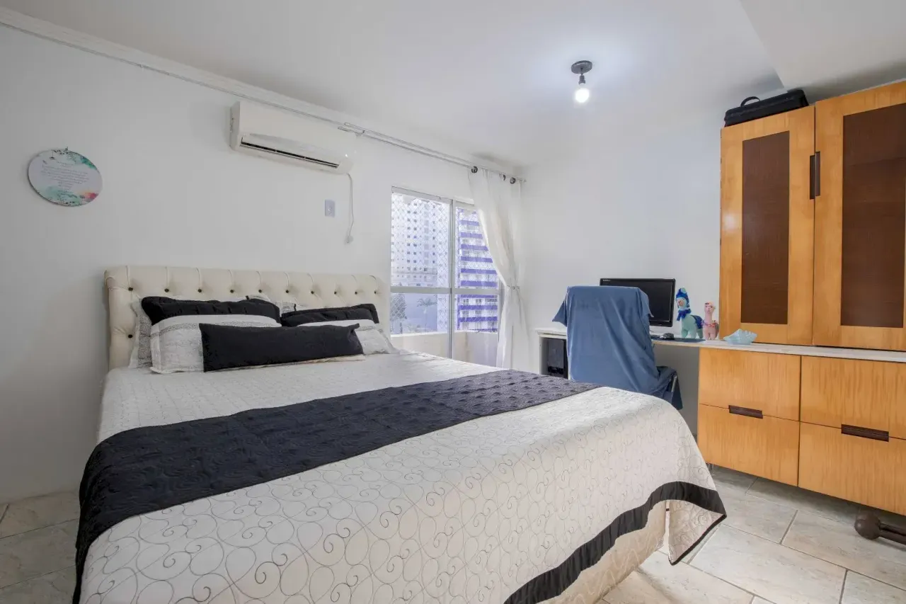 Apartamento com 4 dormitórios sendo 2 suítes e 2 vagas no Centro de Balneário Camboriú — foto 18