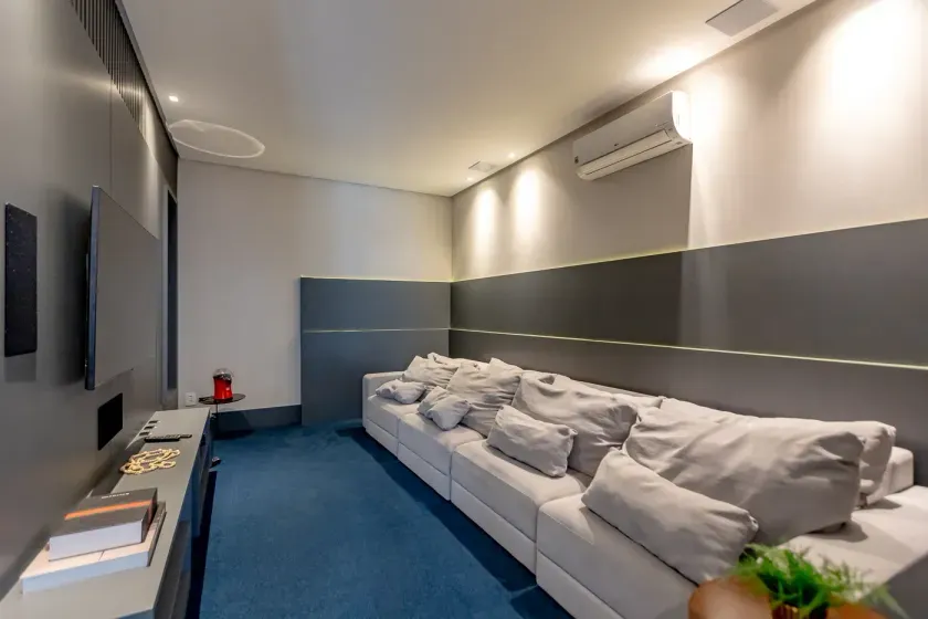 Apartamento com 3 suítes e 2 vagas de garagem no Centro em Balneário Camboriú — foto 44