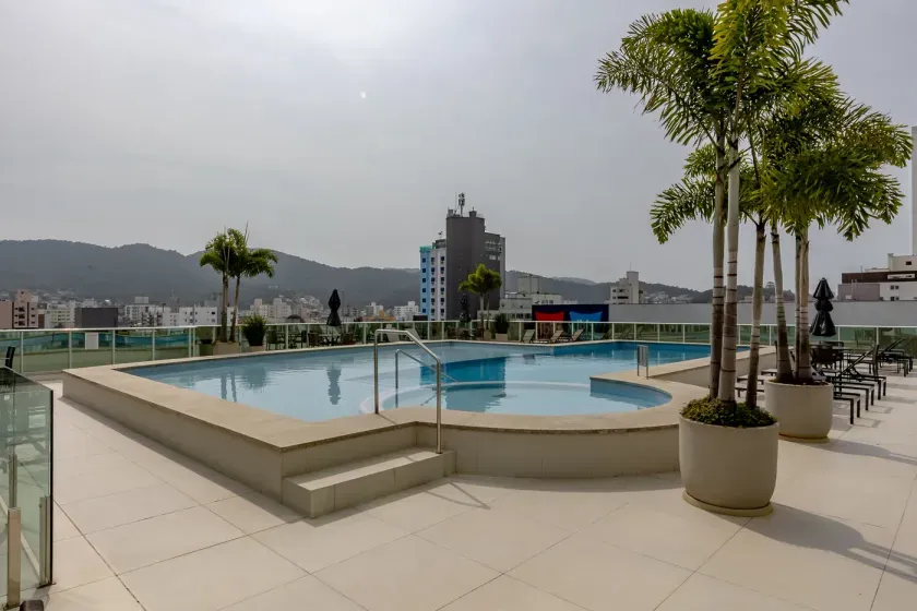 Apartamento com 3 suítes e 2 vagas de garagem no Centro em Balneário Camboriú — foto 34