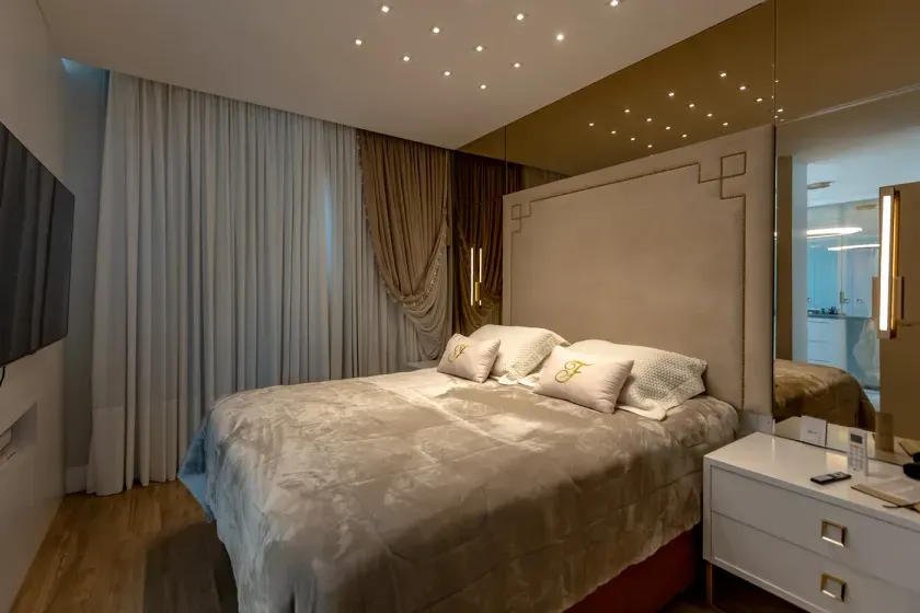 Apartamento com 3 suítes e 2 vagas de garagem no Centro em Balneário Camboriú — foto 20