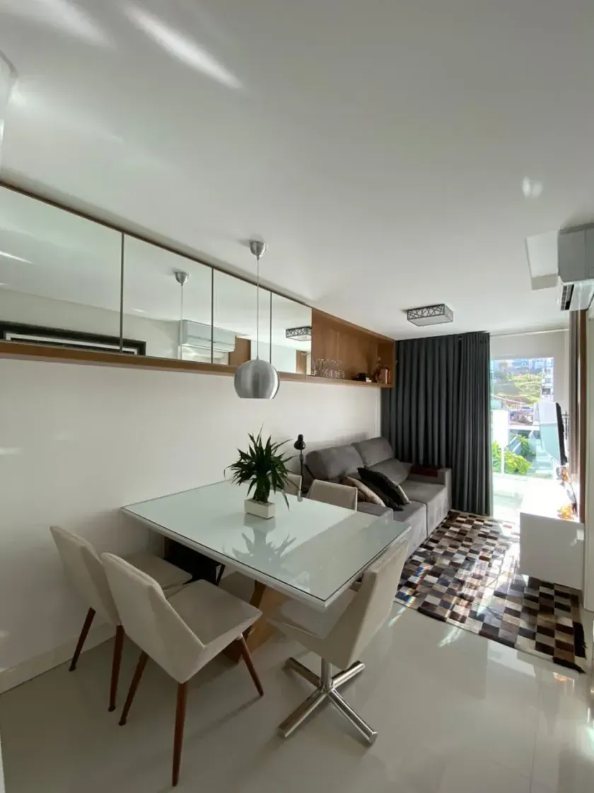 Apartamento mobiliado com 1 dormitório e 1 vaga de garagem no bairro Ariribá em Balneário Camboriú — foto 1