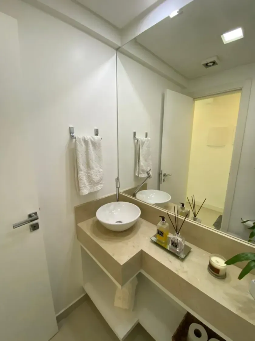 Apartamento mobiliado com 1 dormitório e 1 vaga de garagem no bairro Ariribá em Balneário Camboriú — foto 12