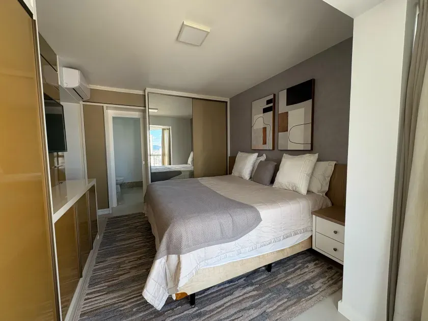 Cobertura Duplex com 5 dormitórios sendo 3 suites e 3 vagas no Centro de Balneário Camboriú — foto 12