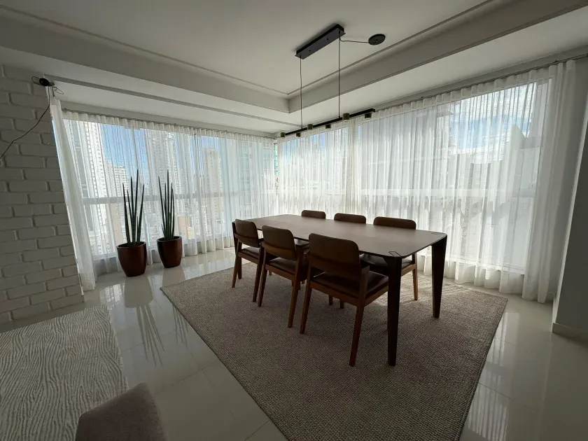 Cobertura Duplex com 5 dormitórios sendo 3 suites e 3 vagas no Centro de Balneário Camboriú — foto 5