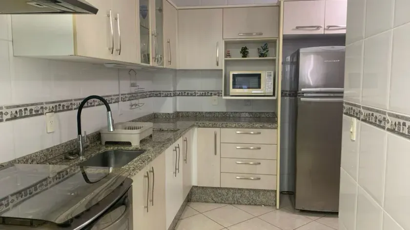 Apartamento Quadra mar 1 Suíte mais 2 Dormitórios e 2 Vagas na Garagem. — foto 24