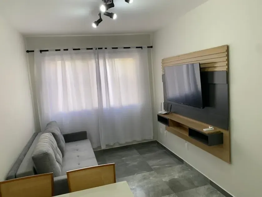 Apartamento mobiliado com 1 dormitório em Balneário Camboriú