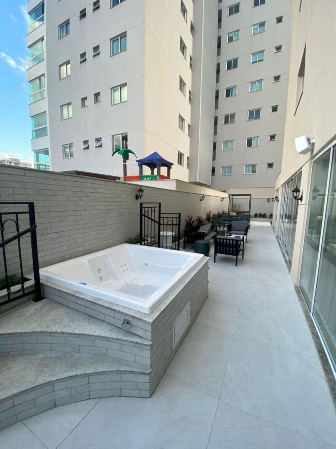 Area de lazer 2 do Netuno Residence em Porto Belo SC