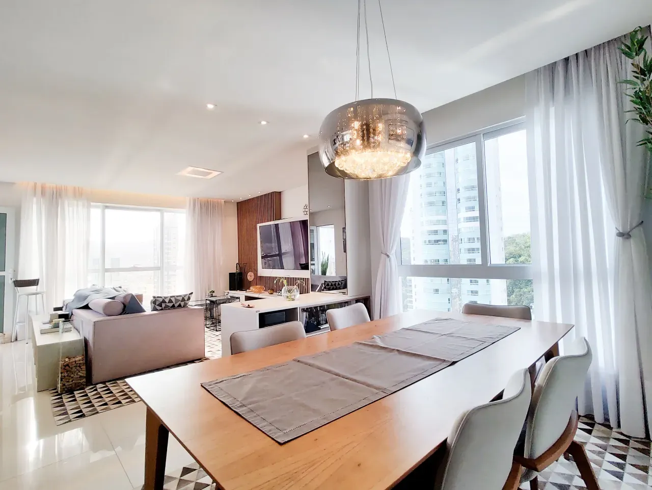 Apartamento no Edificio Solar Gonçalves em Balneário Camboriú — foto 3