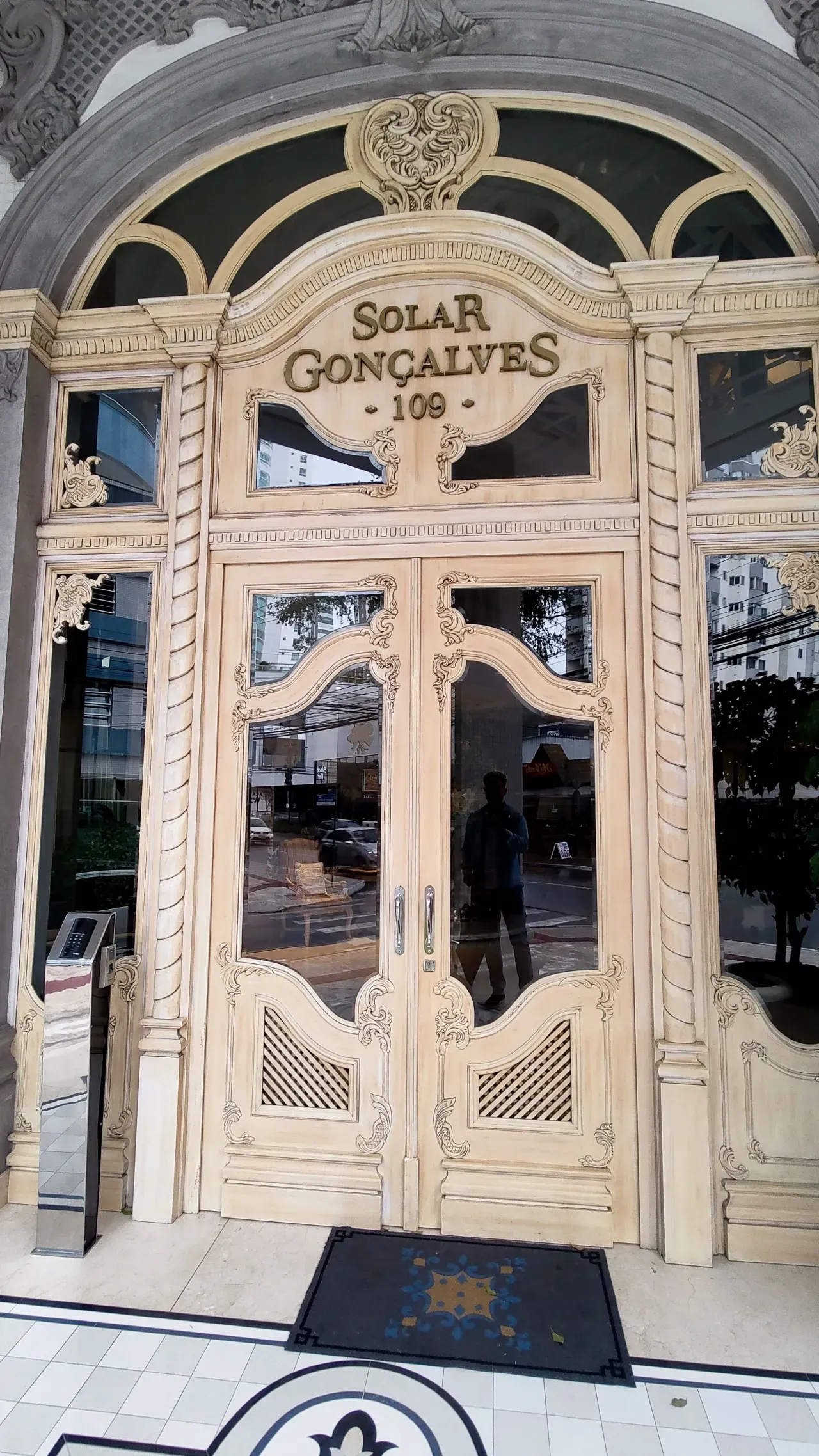 Apartamento no Edificio Solar Gonçalves em Balneário Camboriú — foto 11