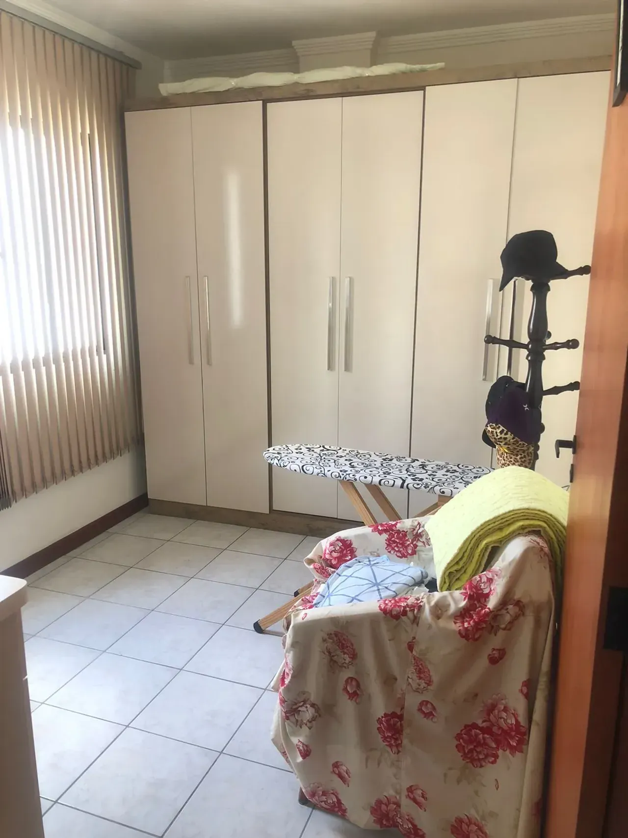 Apartamento no Edifício Ana Capri com 3 dormitórios em Balneário Camboriú — foto 19
