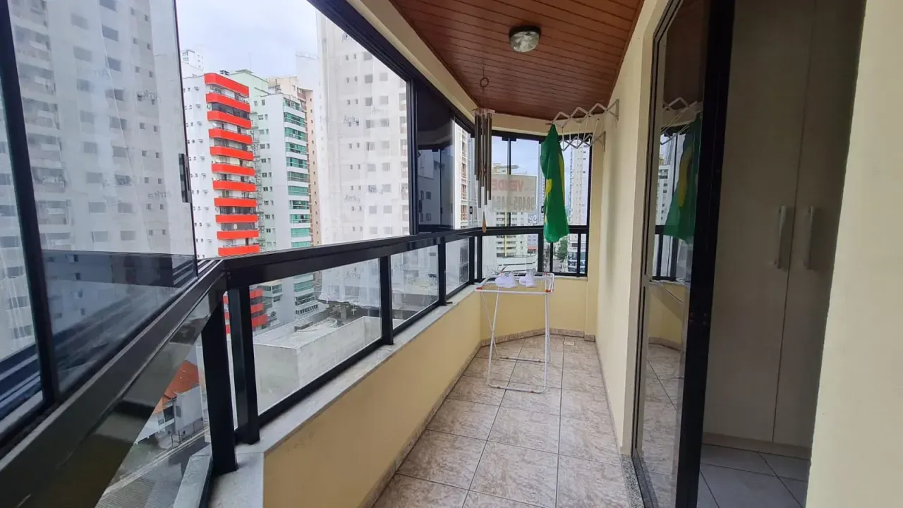 Apartamento no Edifício Ana Capri com 3 dormitórios em Balneário Camboriú — foto 23