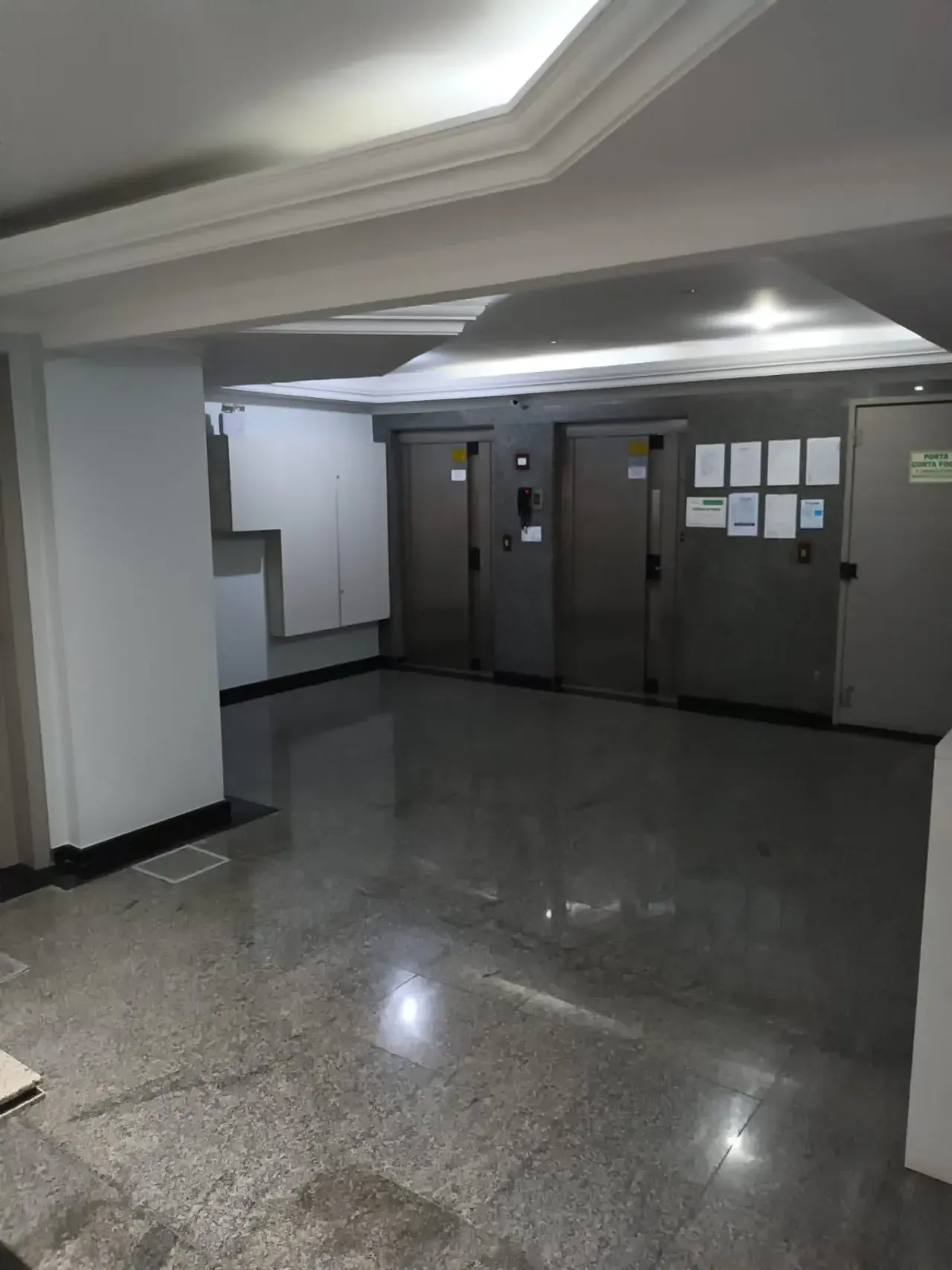 Apartamento no Edifício Ana Capri com 3 dormitórios em Balneário Camboriú — foto 27