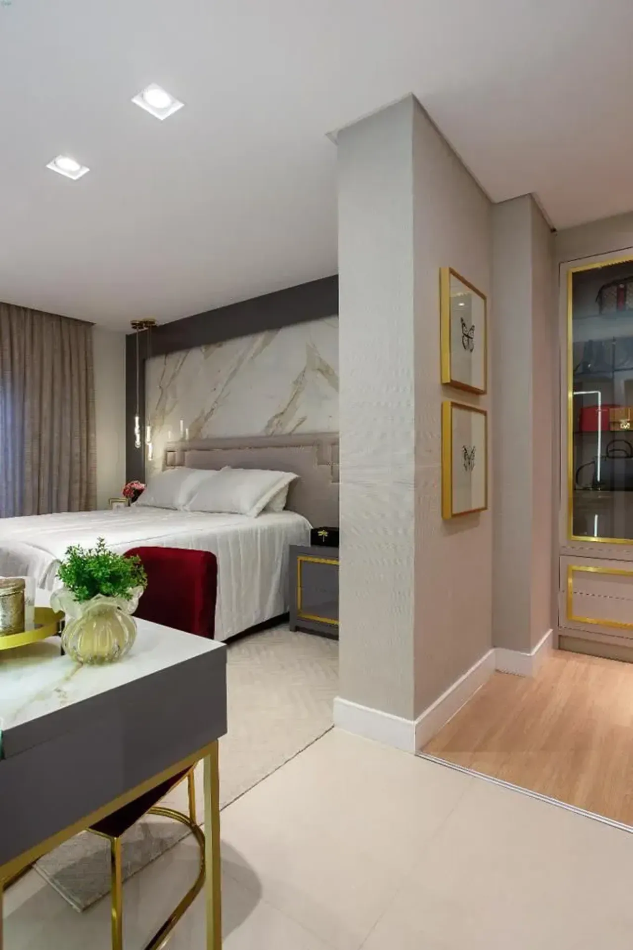 Apartamento com 3 dormitórios sendo 2 suítes e 3 vagas de garagem no Centro de Balneário Camboriú/SC — foto 21