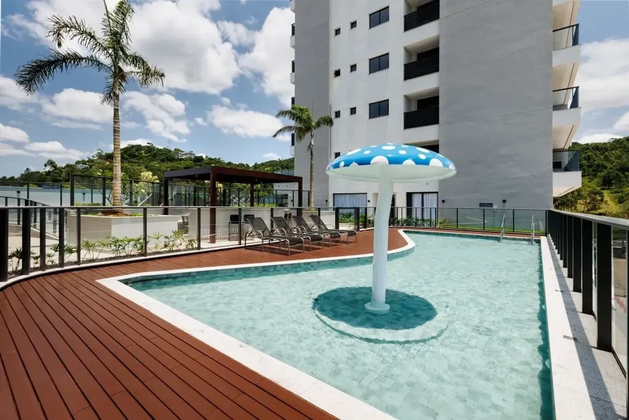 Apartamento na planta com 2 dormitórios sendo 1 suíte e 1 vaga de garagem na Praia Brava em Itajaí — foto 42