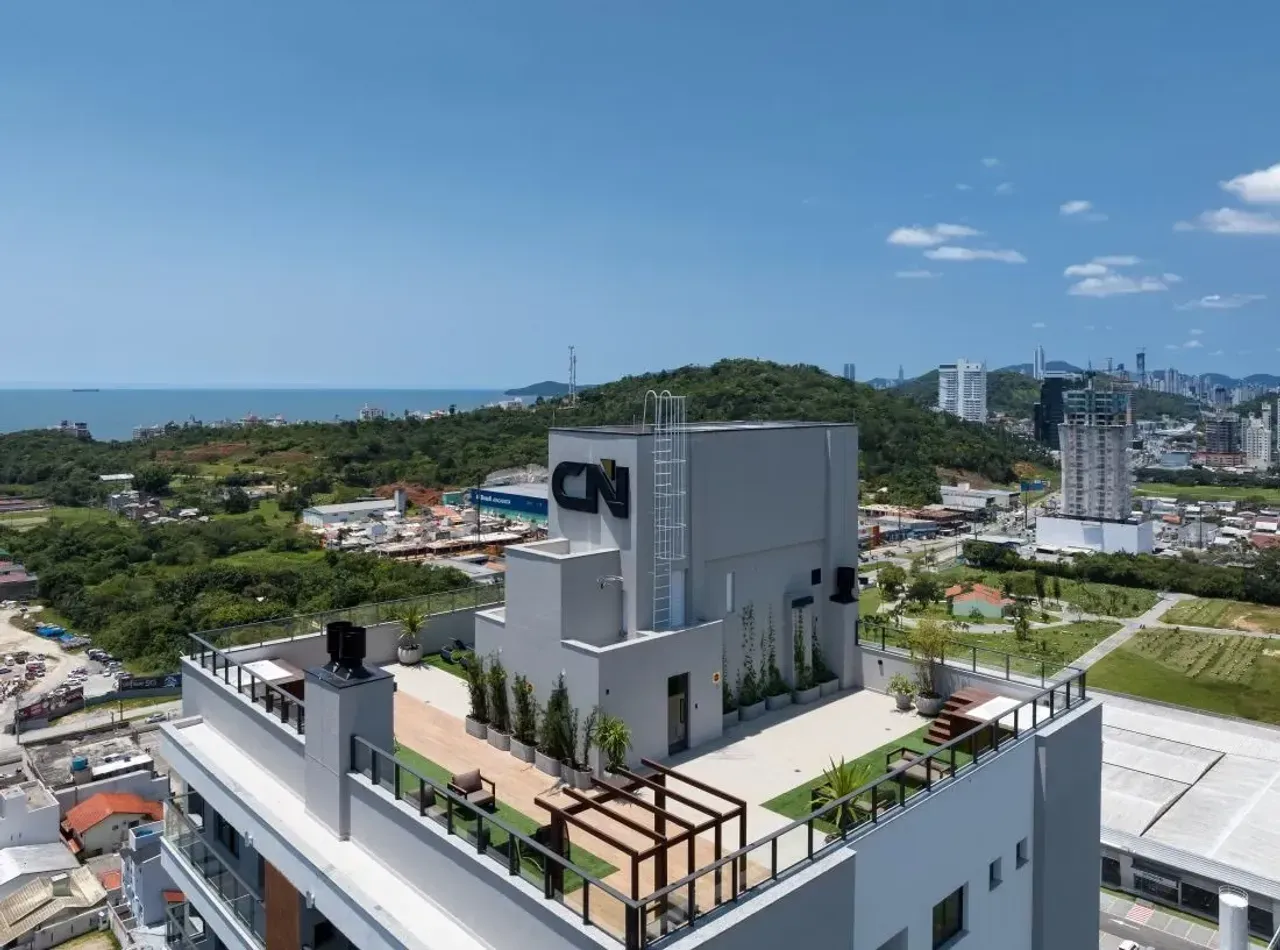 Apartamento na planta com 2 dormitórios sendo 1 suíte e 1 vaga de garagem na Praia Brava em Itajaí — foto 46