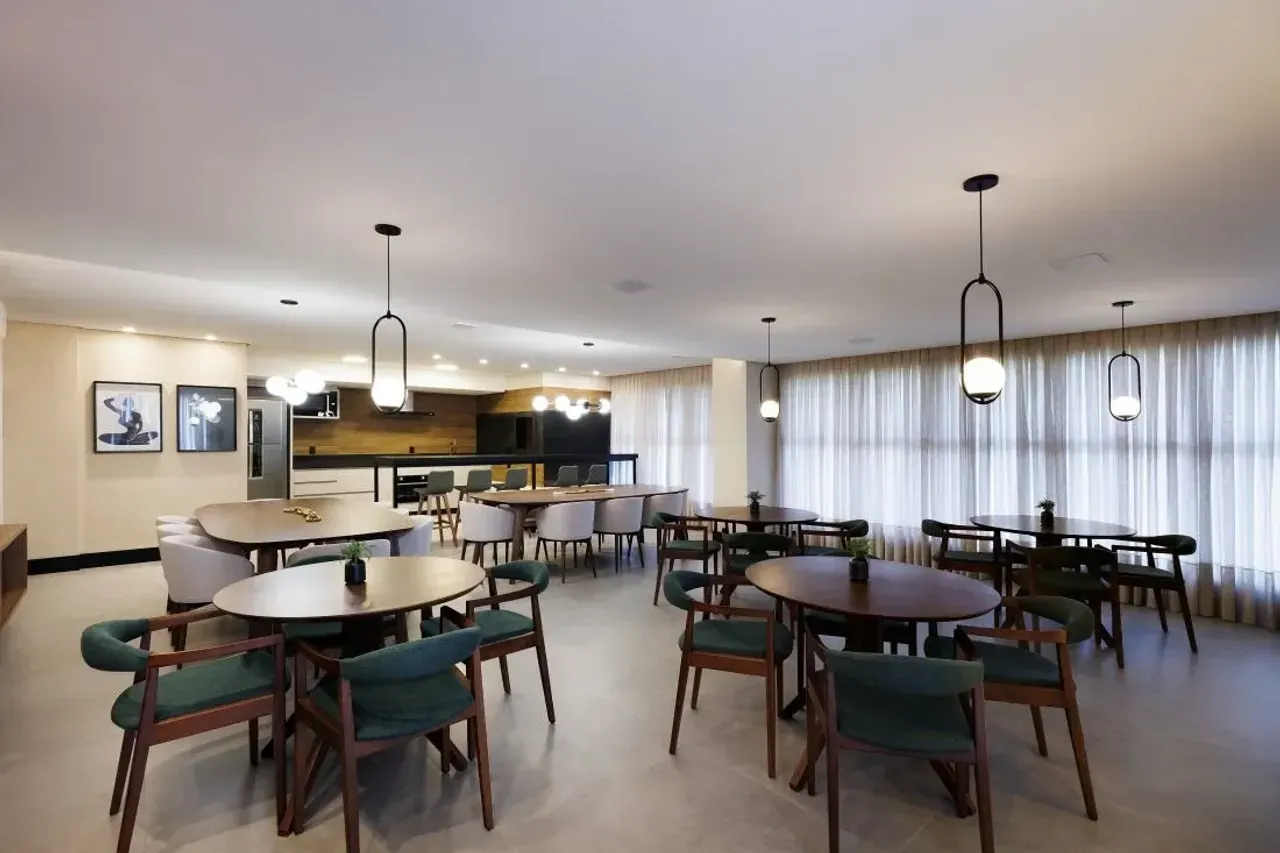 Apartamento na planta com 2 dormitórios sendo 1 suíte e 1 vaga de garagem na Praia Brava em Itajaí — foto 31