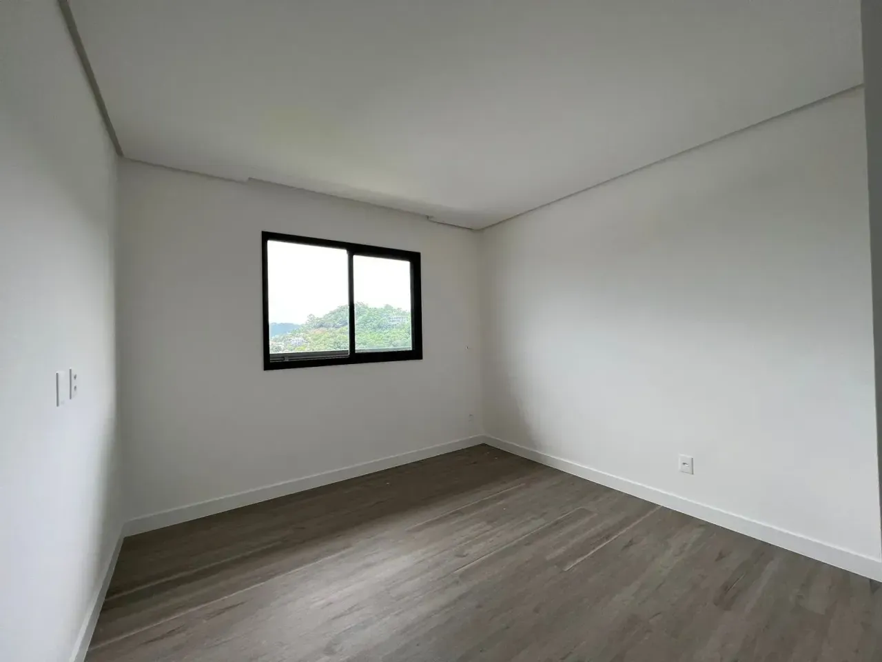 Apartamento na planta com 2 dormitórios sendo 1 suíte e 1 vaga de garagem na Praia Brava em Itajaí — foto 9