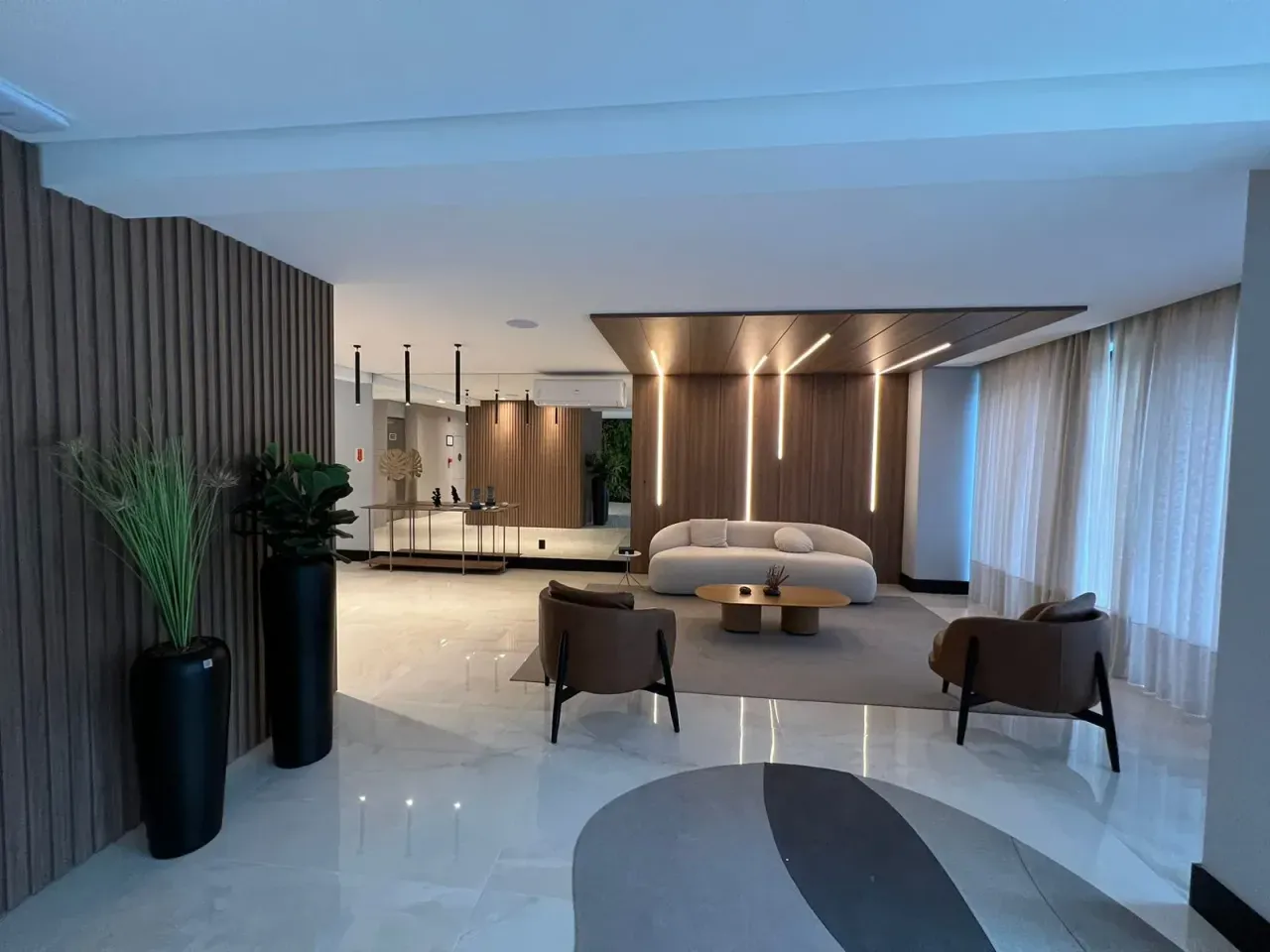 Apartamento na planta com 2 dormitórios sendo 1 suíte e 1 vaga de garagem na Praia Brava em Itajaí — foto 28