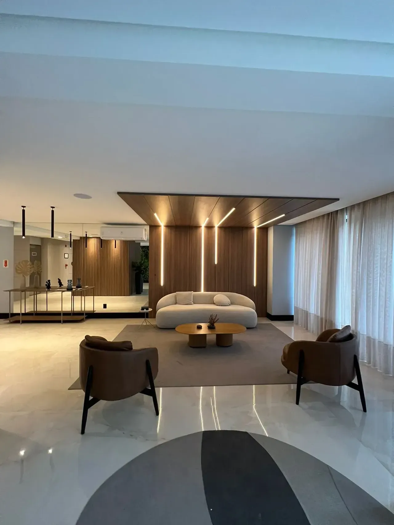 Apartamento na planta com 2 dormitórios sendo 1 suíte e 1 vaga de garagem na Praia Brava em Itajaí — foto 24