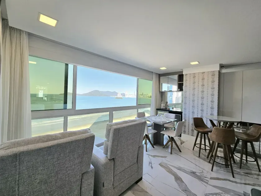 Apartamento no Edifício Saveiro com 3 suítes em Balneário Camboriú — foto 4