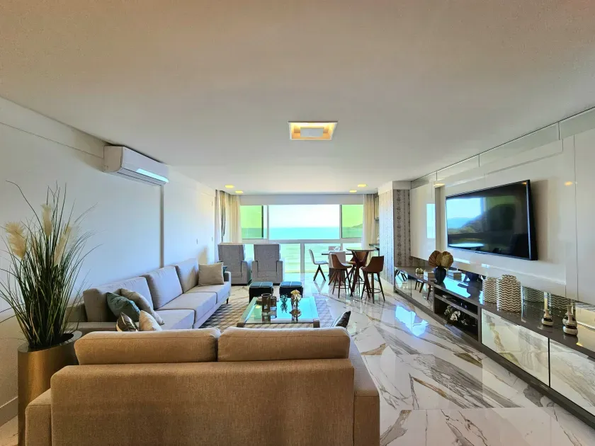 Apartamento no Edifício Saveiro com 3 suítes em Balneário Camboriú — foto 5