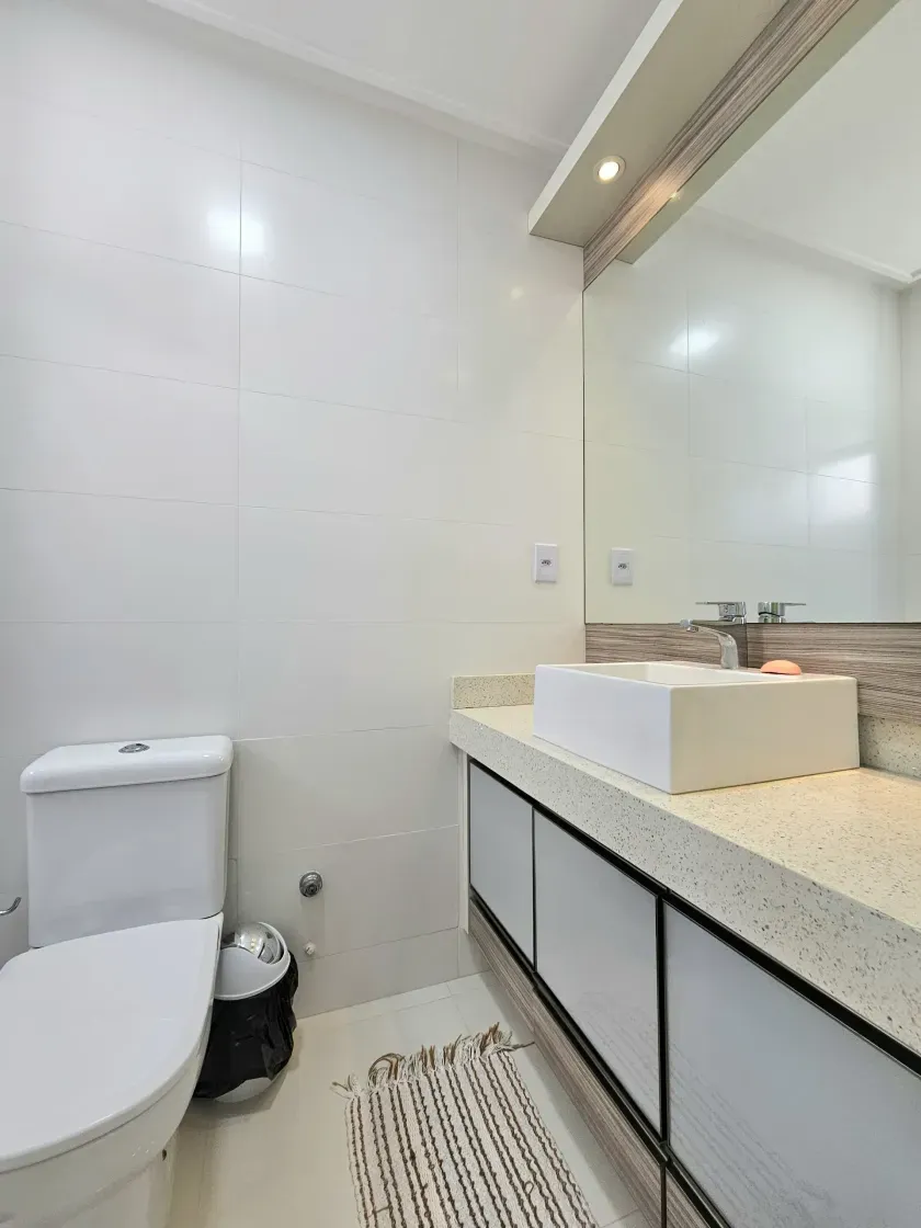 Apartamento no Edifício Saveiro com 3 suítes em Balneário Camboriú — foto 27