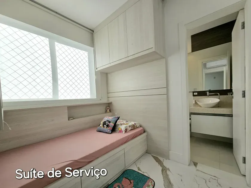 Apartamento no Edifício Saveiro com 3 suítes em Balneário Camboriú — foto 28