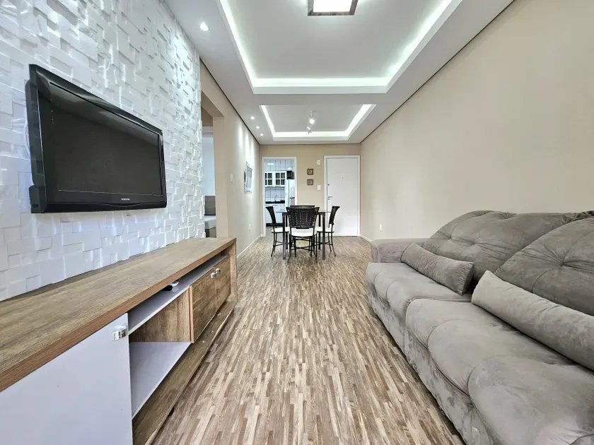 Apartamento no Edifício Dom Herminío com 2 dormitórios em Balneário Camboriú — foto 2
