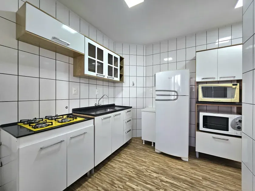 Apartamento no Edifício Dom Herminío com 2 dormitórios em Balneário Camboriú — foto 9